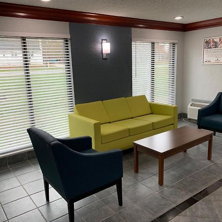 Hometowne Studios By Red Roof Egg Harbor-Atlantic City Airport Egg Harbor Township Esterno foto