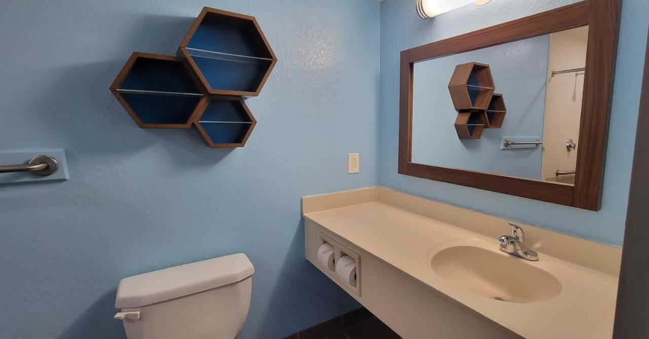 Hometowne Studios By Red Roof Egg Harbor-Atlantic City Airport Egg Harbor Township Esterno foto