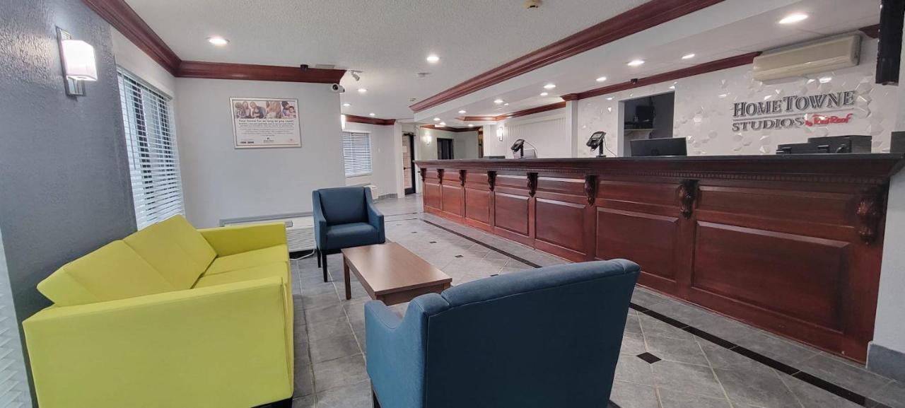 Hometowne Studios By Red Roof Egg Harbor-Atlantic City Airport Egg Harbor Township Esterno foto