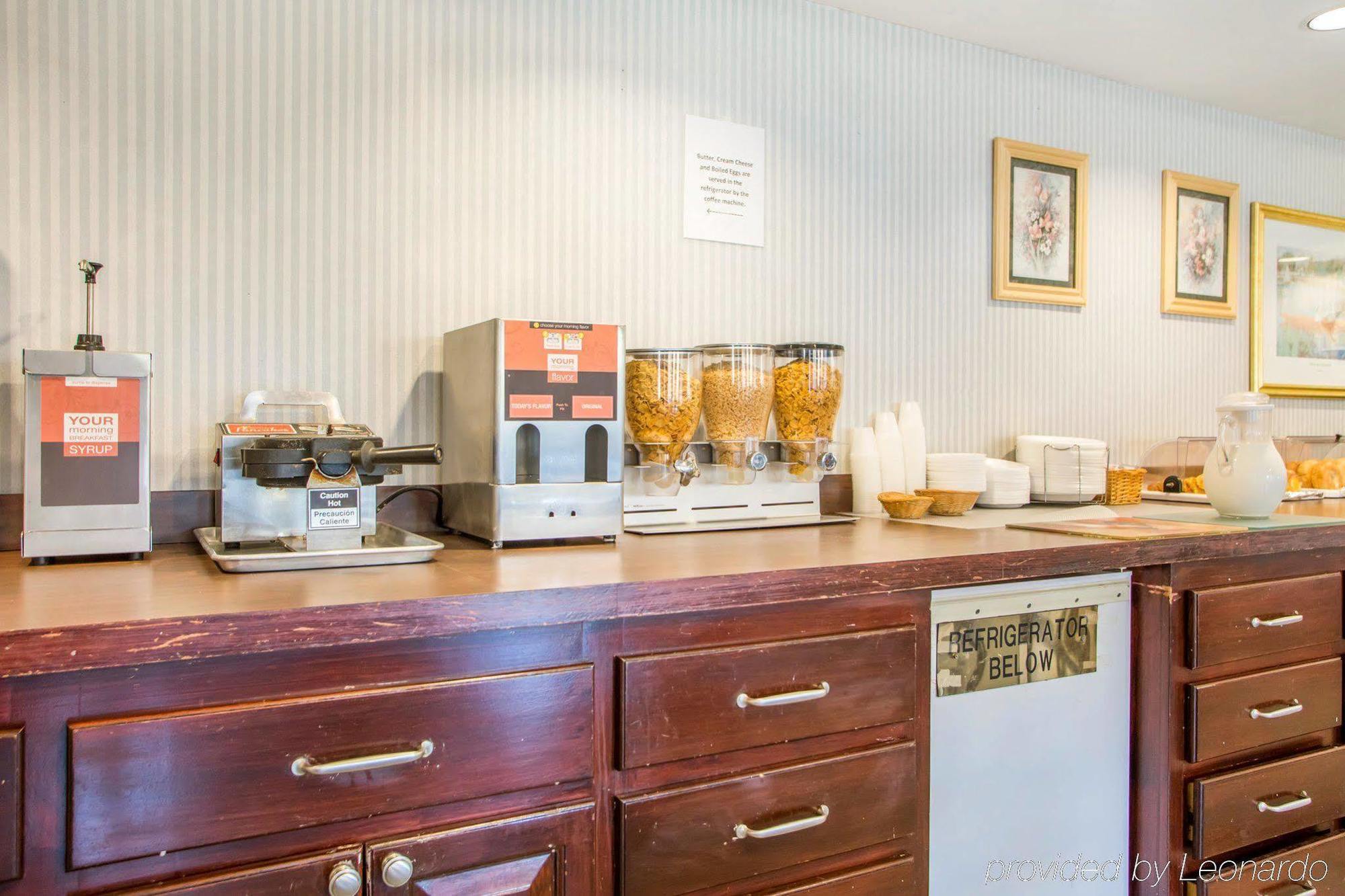 Hometowne Studios By Red Roof Egg Harbor-Atlantic City Airport Egg Harbor Township Esterno foto