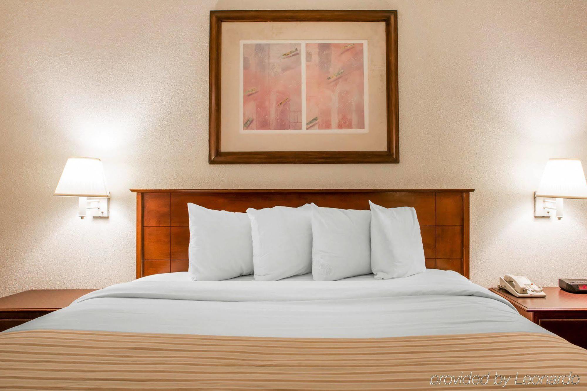 Hometowne Studios By Red Roof Egg Harbor-Atlantic City Airport Egg Harbor Township Esterno foto