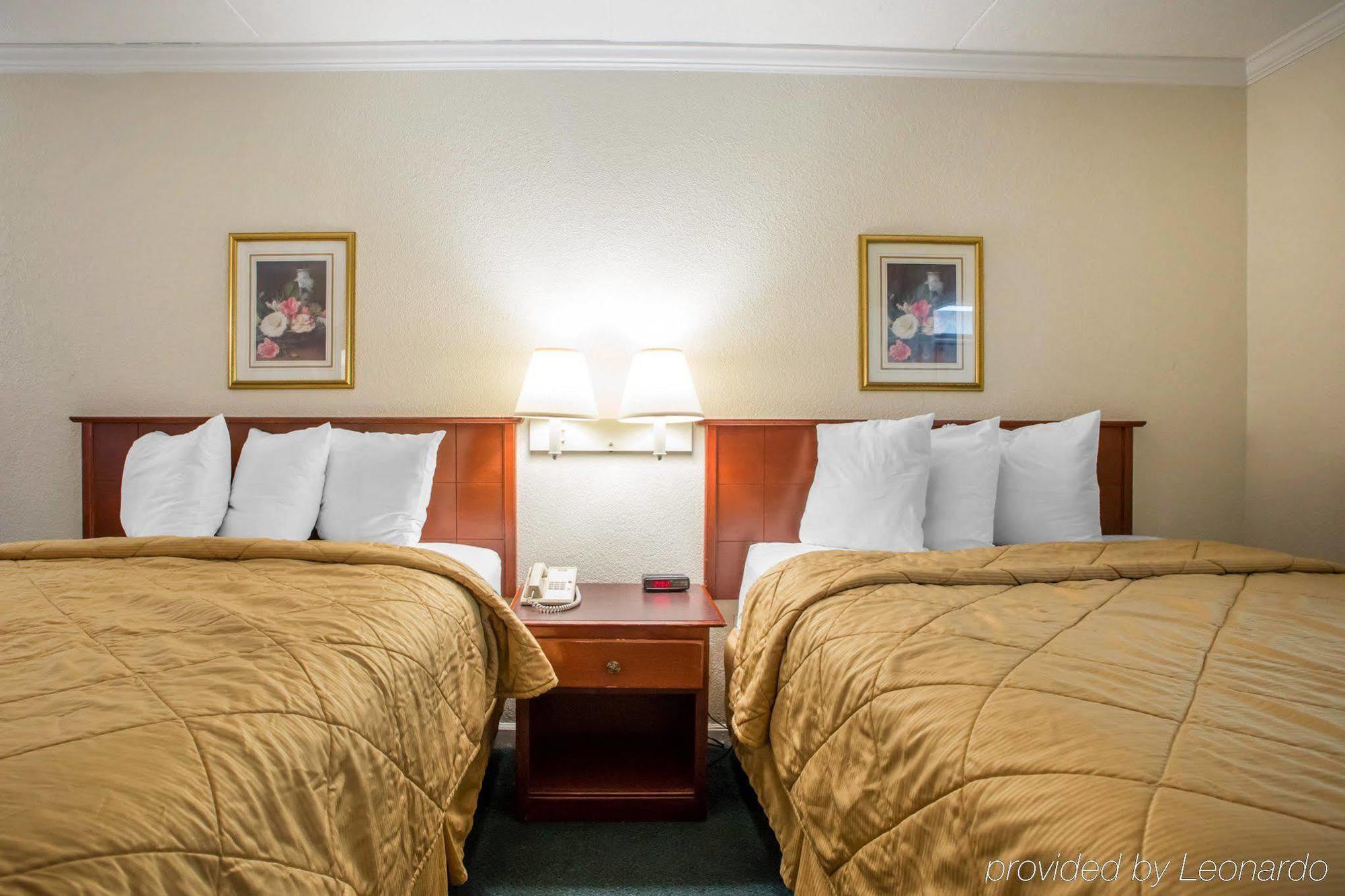 Hometowne Studios By Red Roof Egg Harbor-Atlantic City Airport Egg Harbor Township Esterno foto