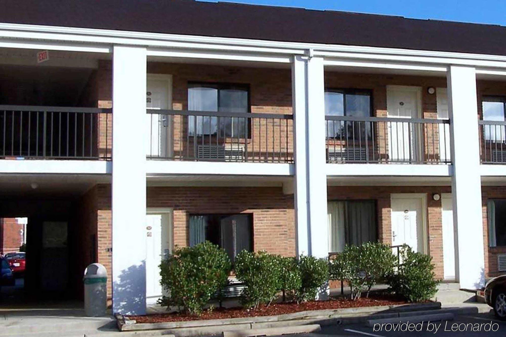 Hometowne Studios By Red Roof Egg Harbor-Atlantic City Airport Egg Harbor Township Esterno foto